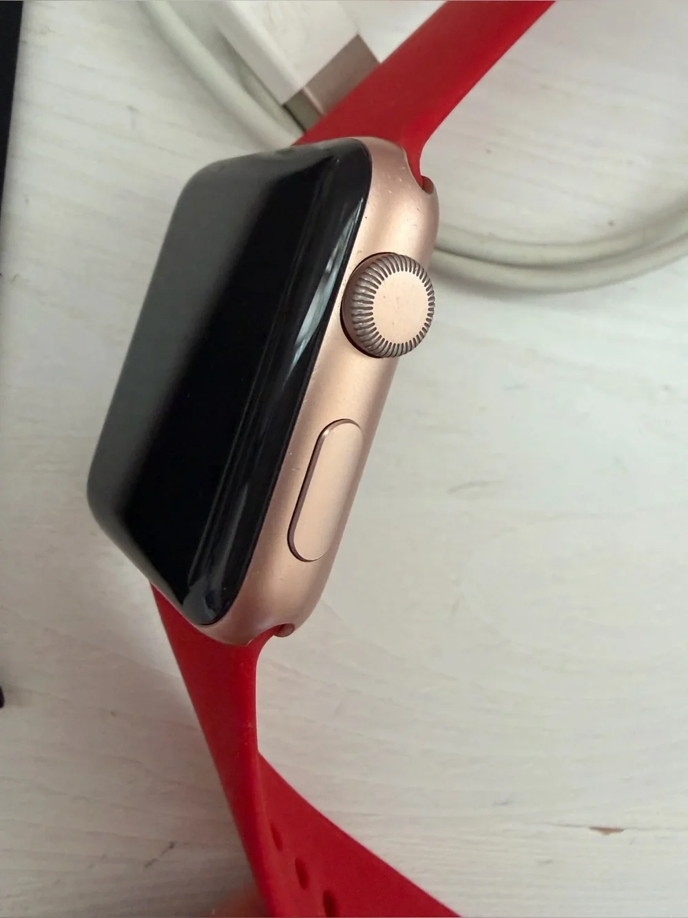 Apple Watch Series 3 42mm Gold Aluminum Pink Sand Sport Band Excellent Condition